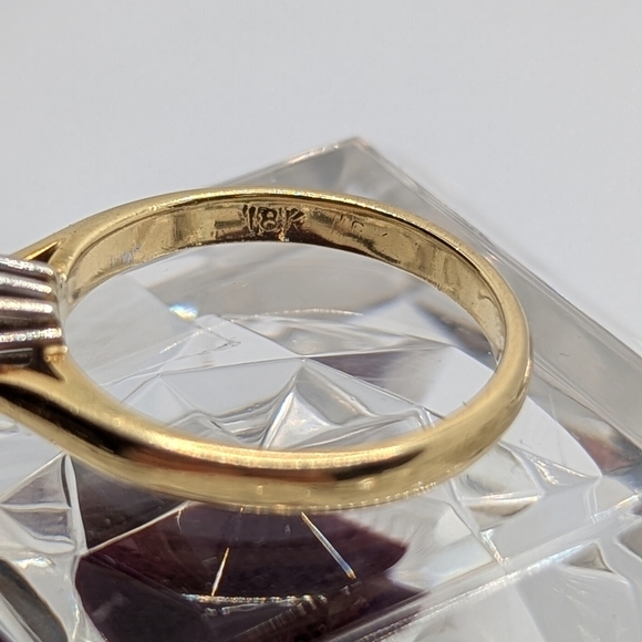 18k Gold Diamond Floral Ring - Picture 3 of 7